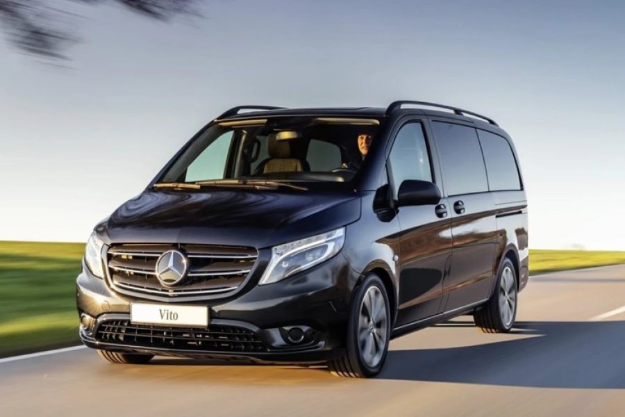 Premium Chauffeur Service – Professional Car With Driver